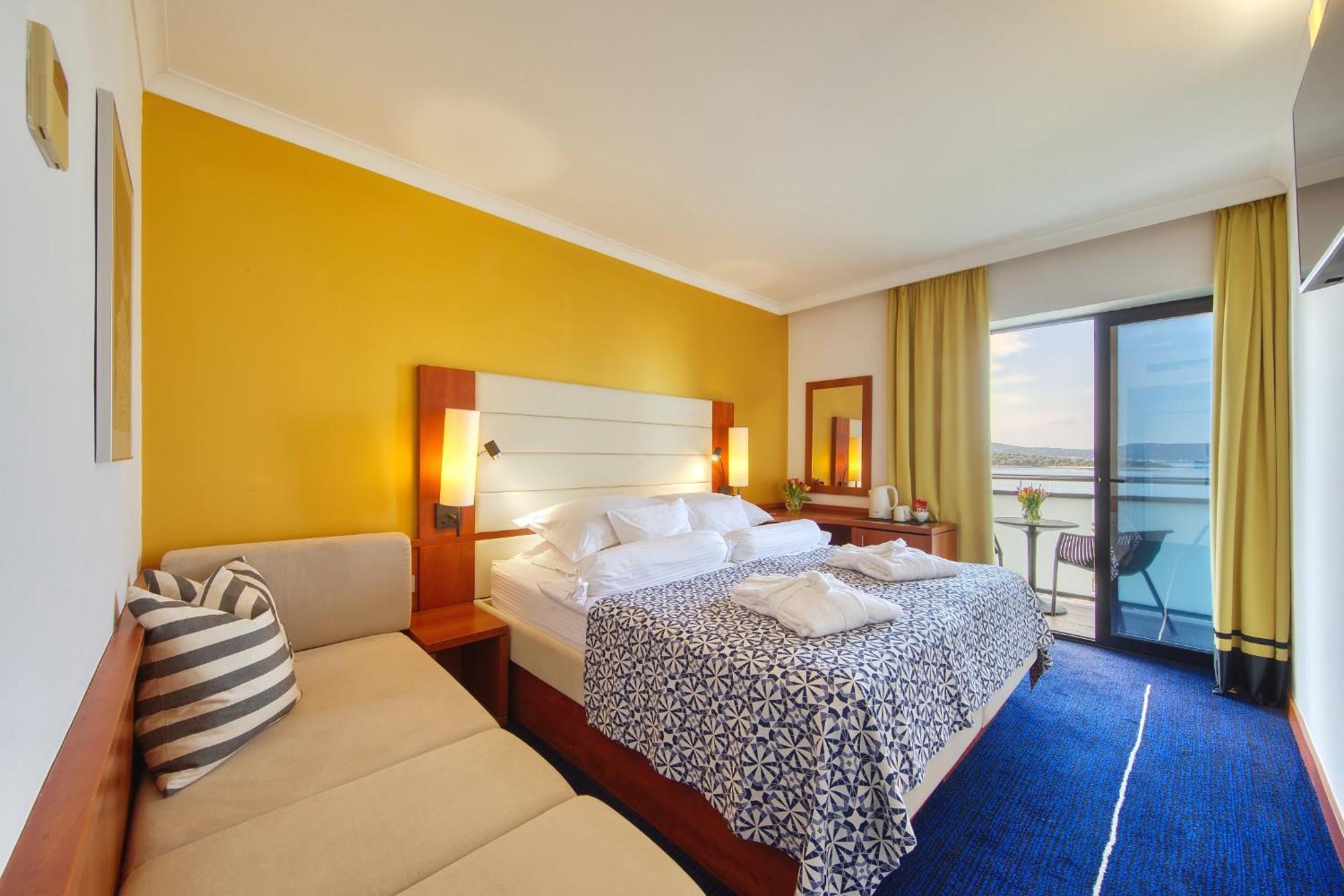 Hotel Ilirija Biograd Na Moru Buitenkant foto