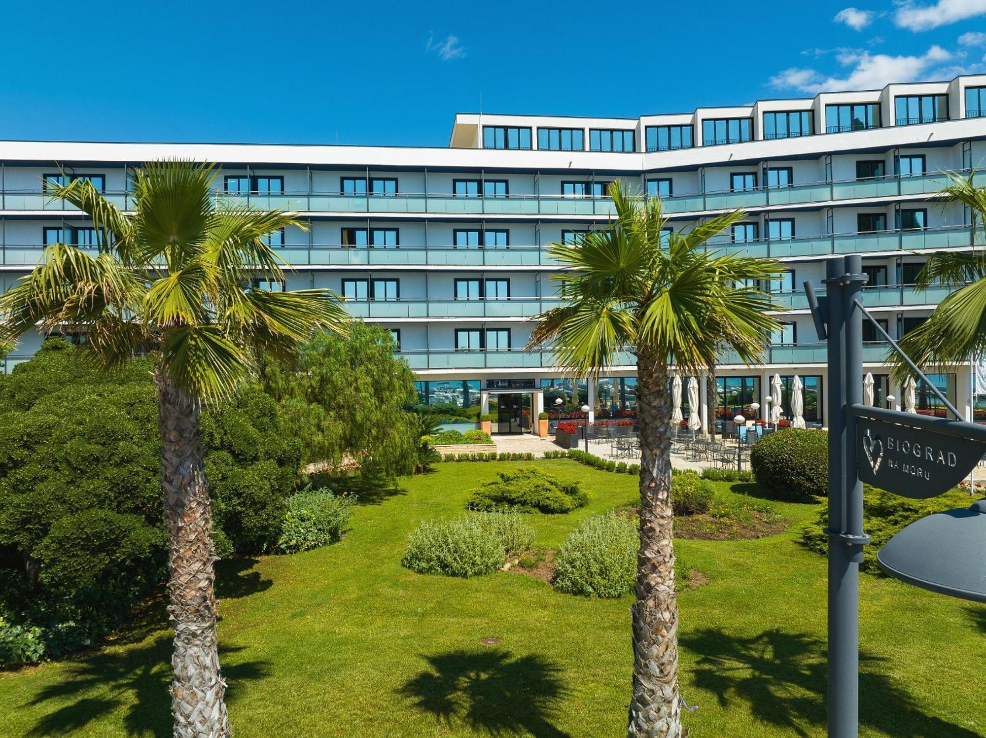 Hotel Ilirija Biograd Na Moru Buitenkant foto