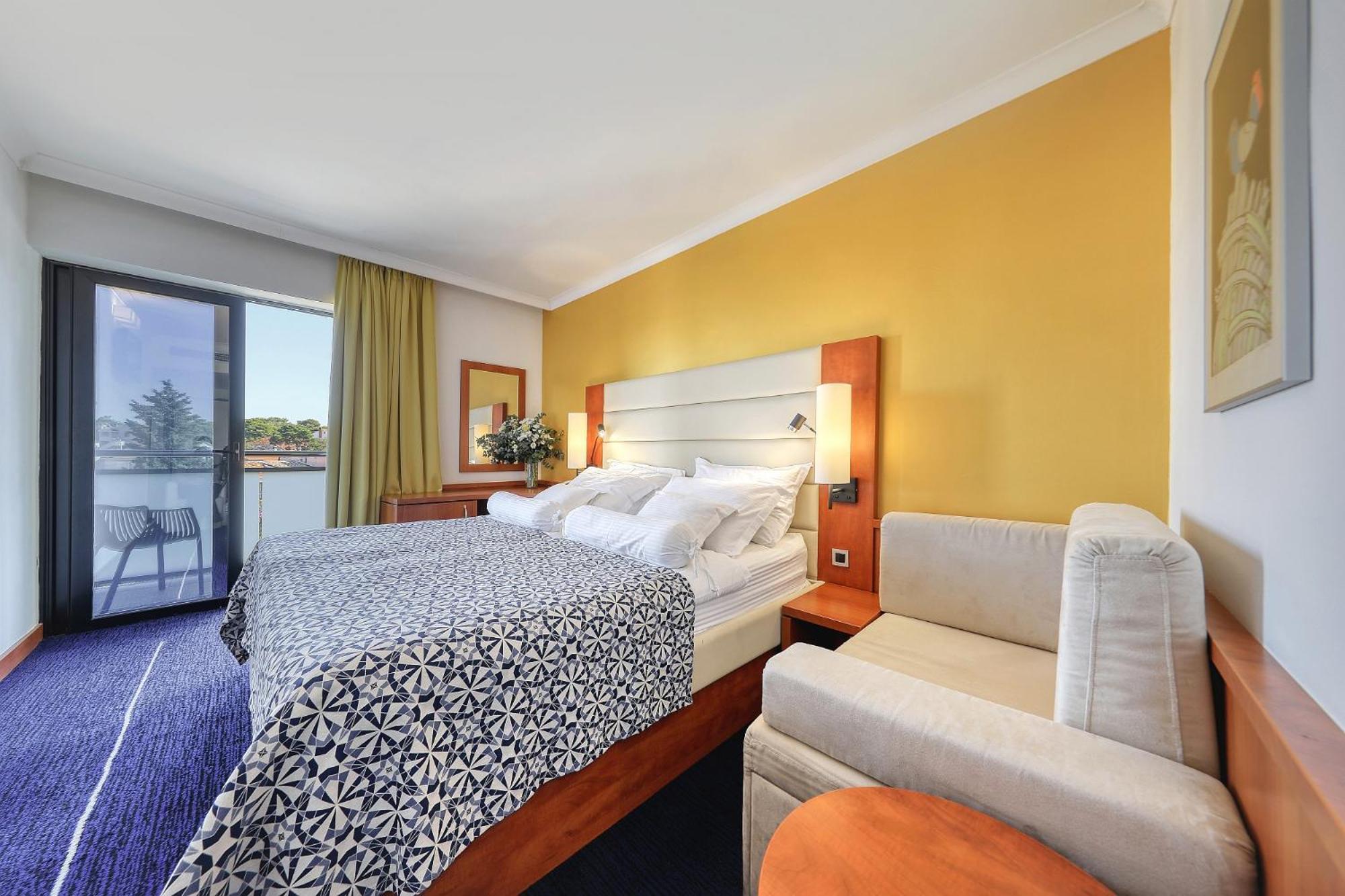 Hotel Ilirija Biograd Na Moru Buitenkant foto